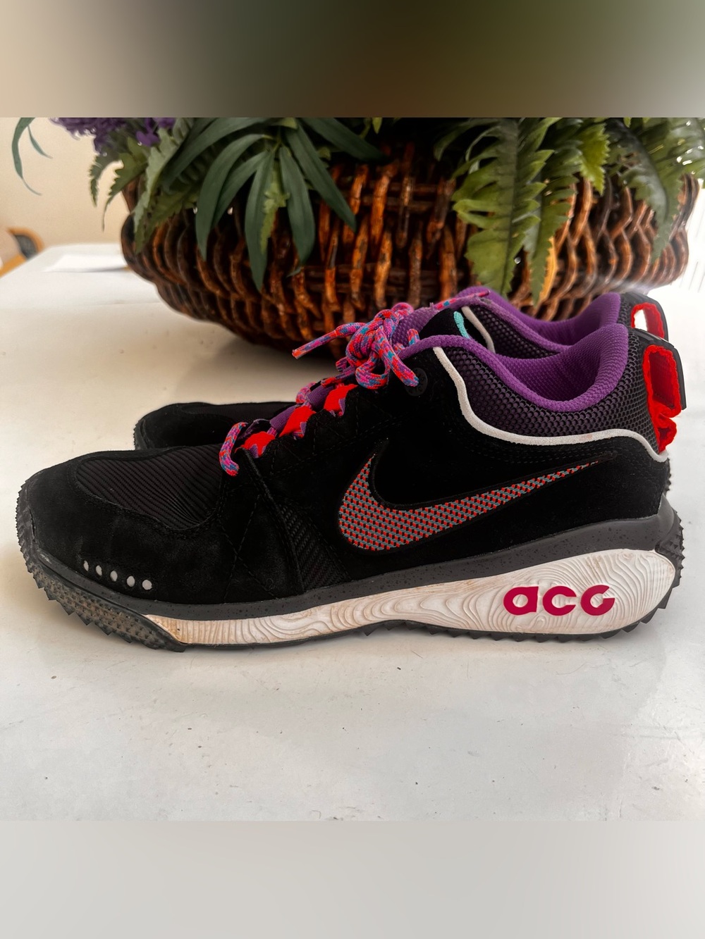 Nike ACG DOG MOUNTAIN Mens Sz 9 2018 RARE Suede Sneaker Shoe AQ0916–001 Black
